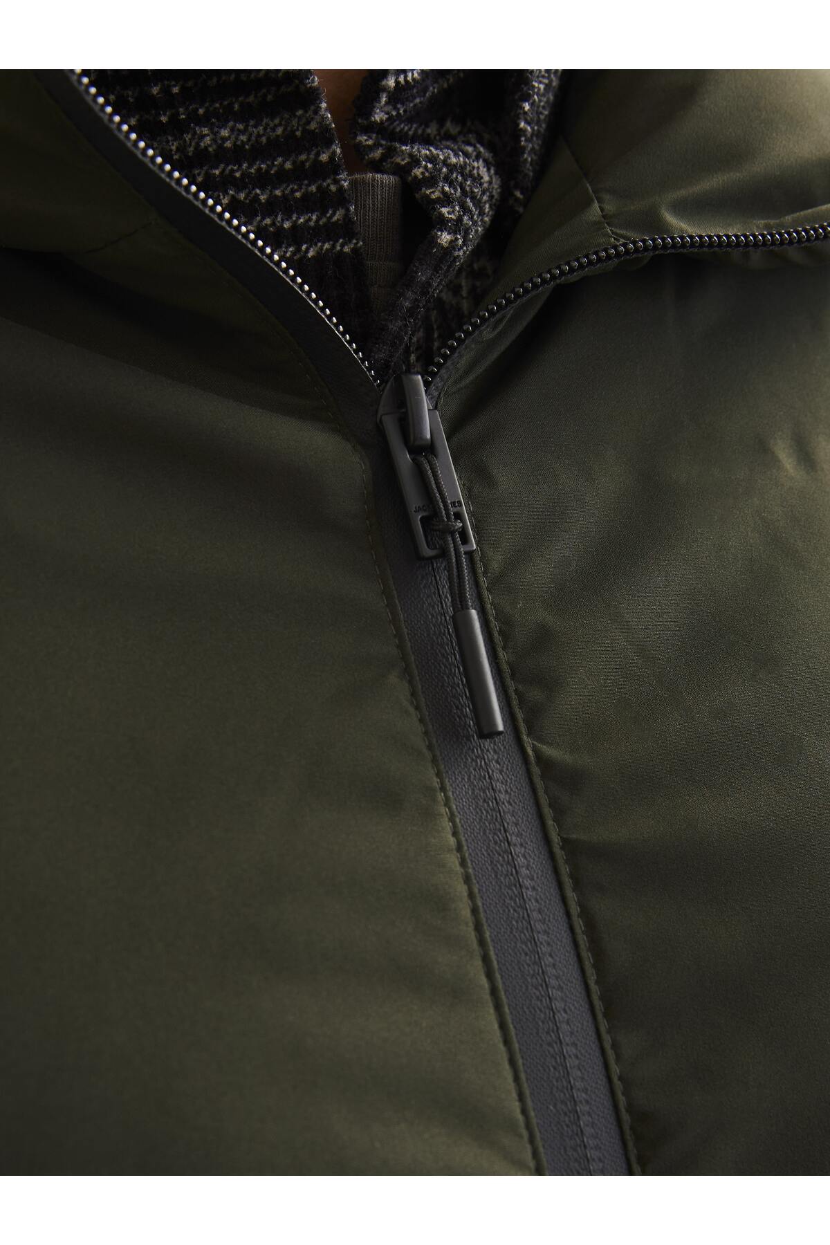 Jack&Jones Oversize Kapüşonlu Şişme Mont - Kışlık Erkek Mont
