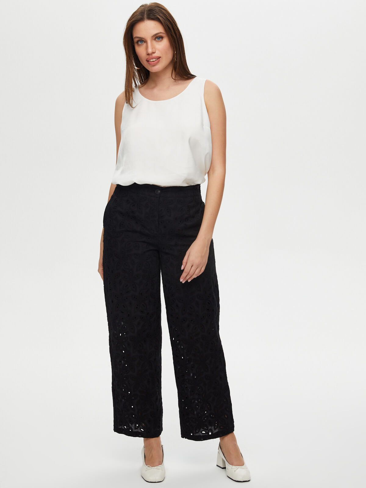 Kadın Wide Leg Fit Brode Nakış Detaylı Pantolon Faik Sönmez