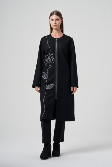 Müsemma Büyük Beden Nakış Detaylı Amine Kap