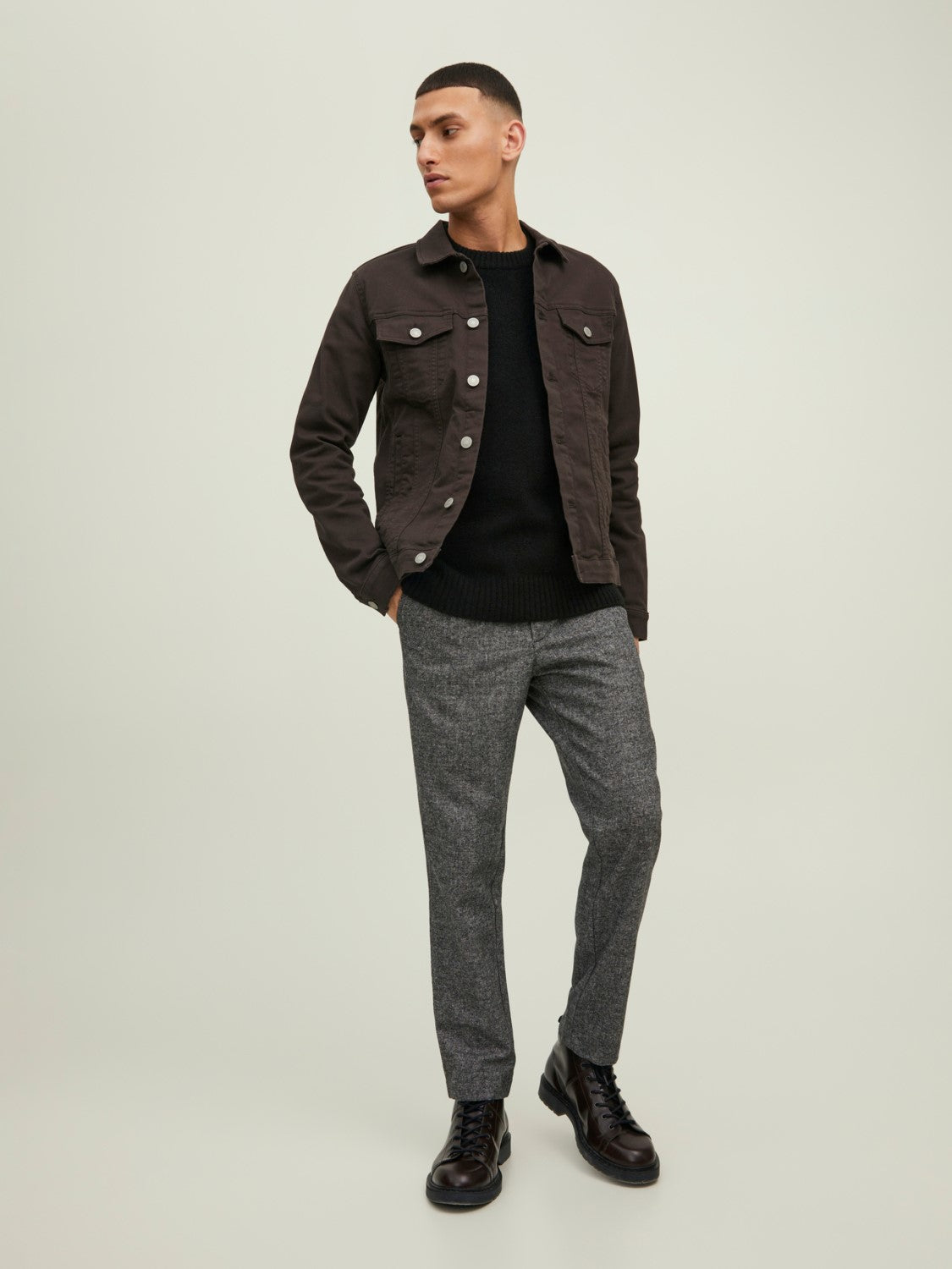 Jack&Jones Oversize Yuvarlak Yaka Erkek Kazak - Minimalist Günlük Stil - Hemen Al!