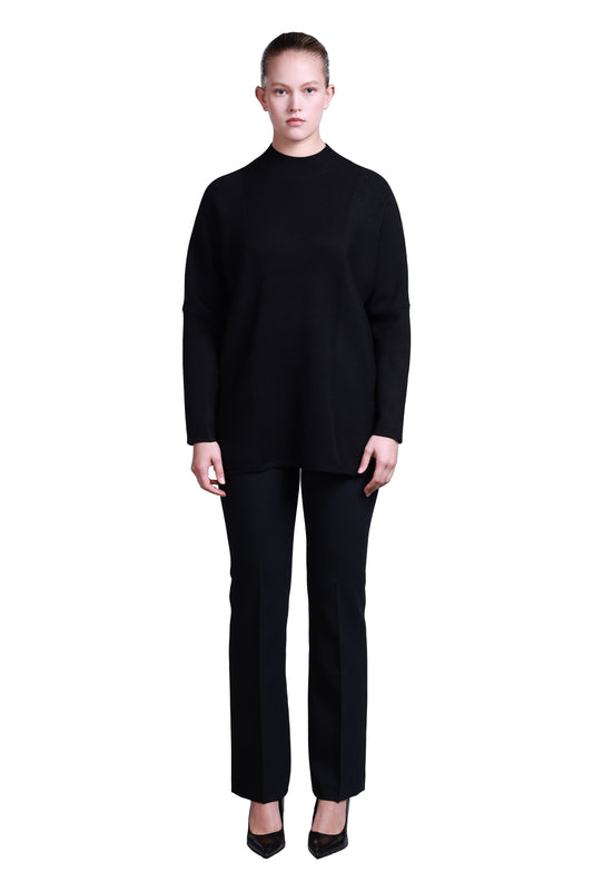 Sempre Minimalist Oversize Long Sleeve Women's Sweater - Midi Length - Relaxed Fit