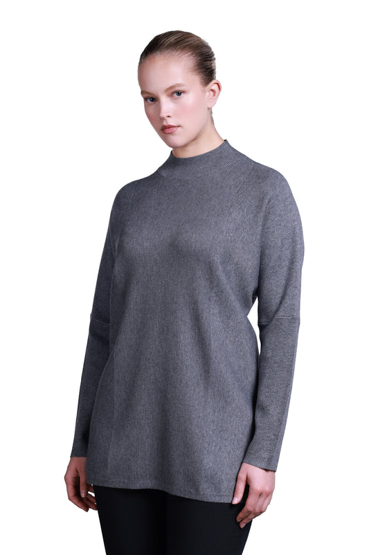 Sempre Minimalist Oversize Long Sleeve Women's Sweater - Midi Length - Relaxed Fit