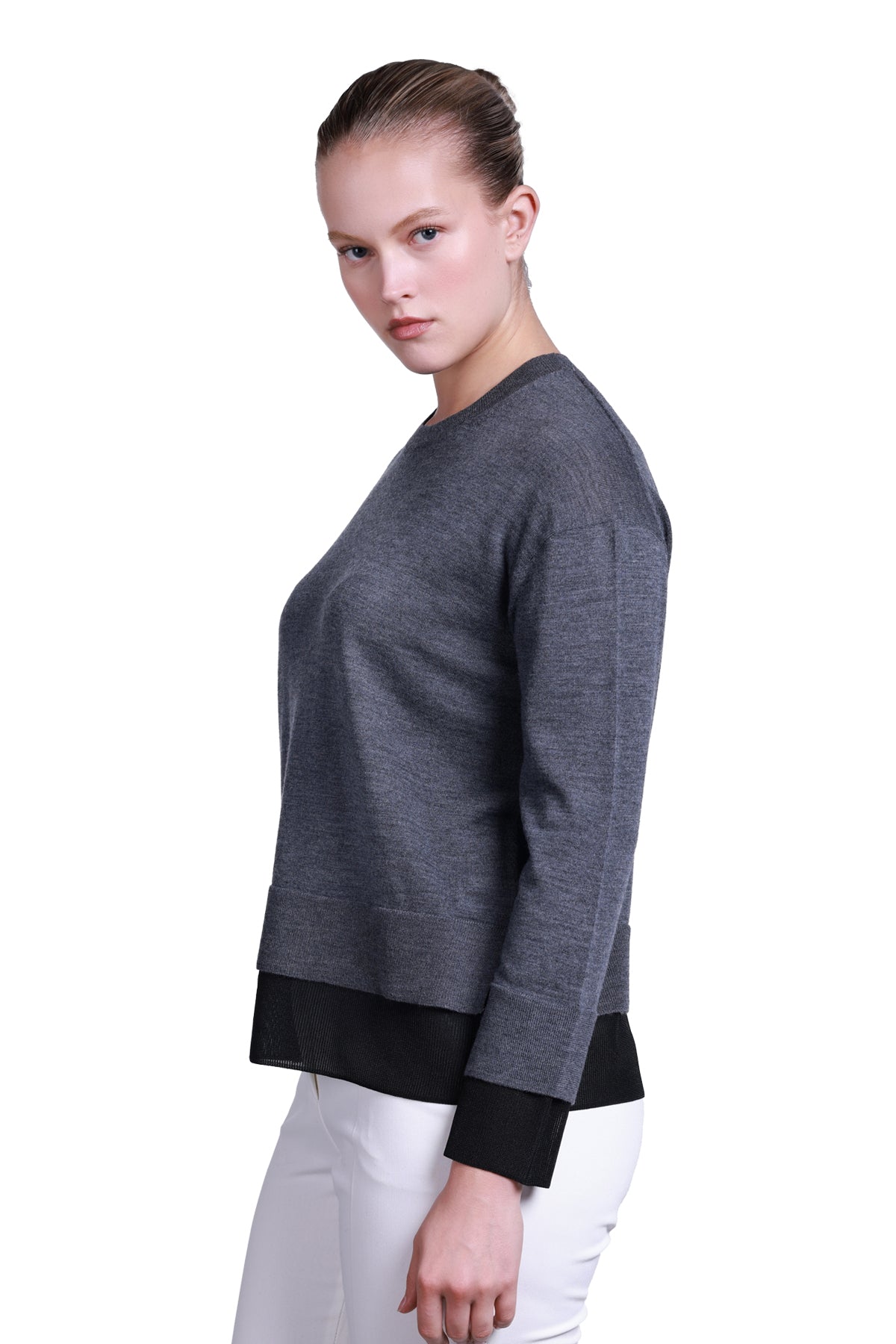 Sempre Oversize Yuvarlak Yaka Uzun Kol Kadın Kazak - Minimalist Tasarım