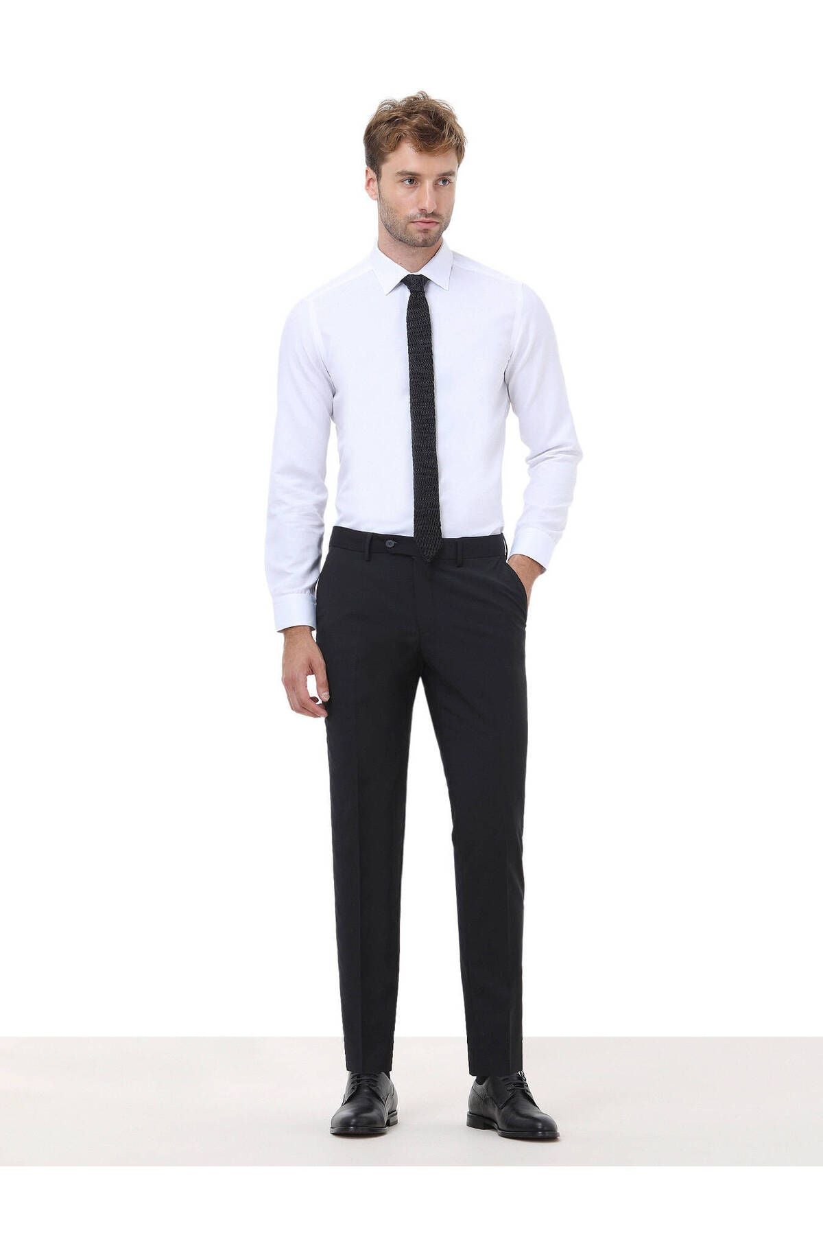 Kip Minimalist Regular Fit Erkek Pantolon - Şık ve Rahat Main image