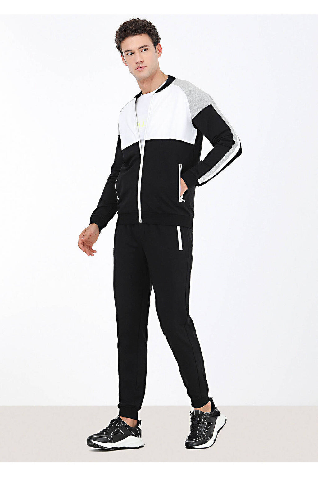 Kip Erkek Oversize Fermuarlı Sweatshirt - Minimalist Spor Tarzı