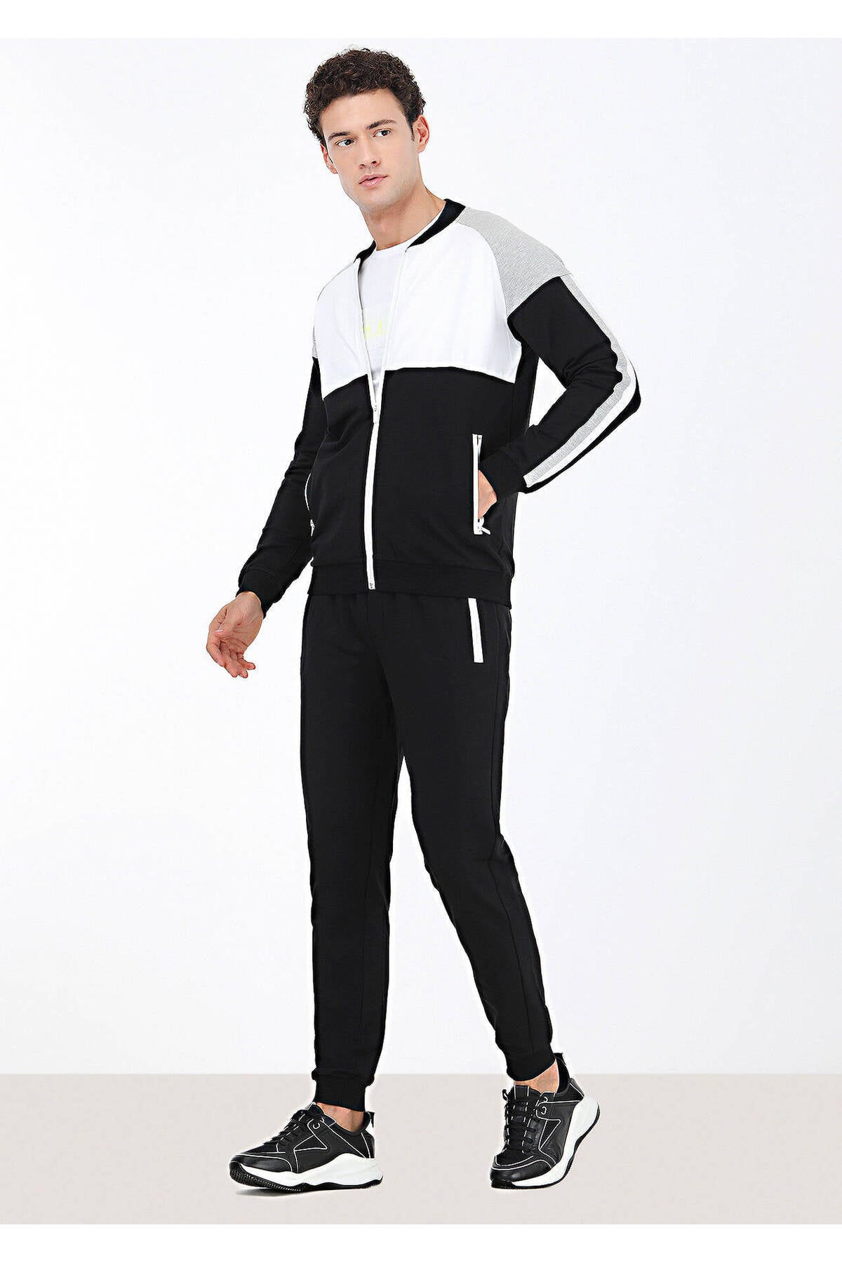 Kip Erkek Oversize Fermuarlı Sweatshirt - Minimalist Spor Tarzı