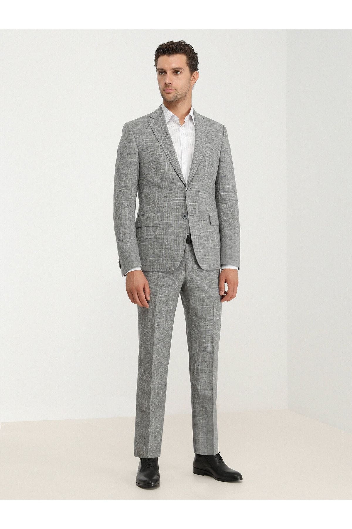Kip Minimalist Regular Fit Erkek Takım Elbise - İş ve Özel Günler İçin Secondary image