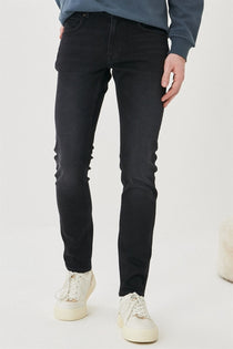 Lee Erkek Slim Fit Jean - Minimalist Günlük Stil - Hemen Al!