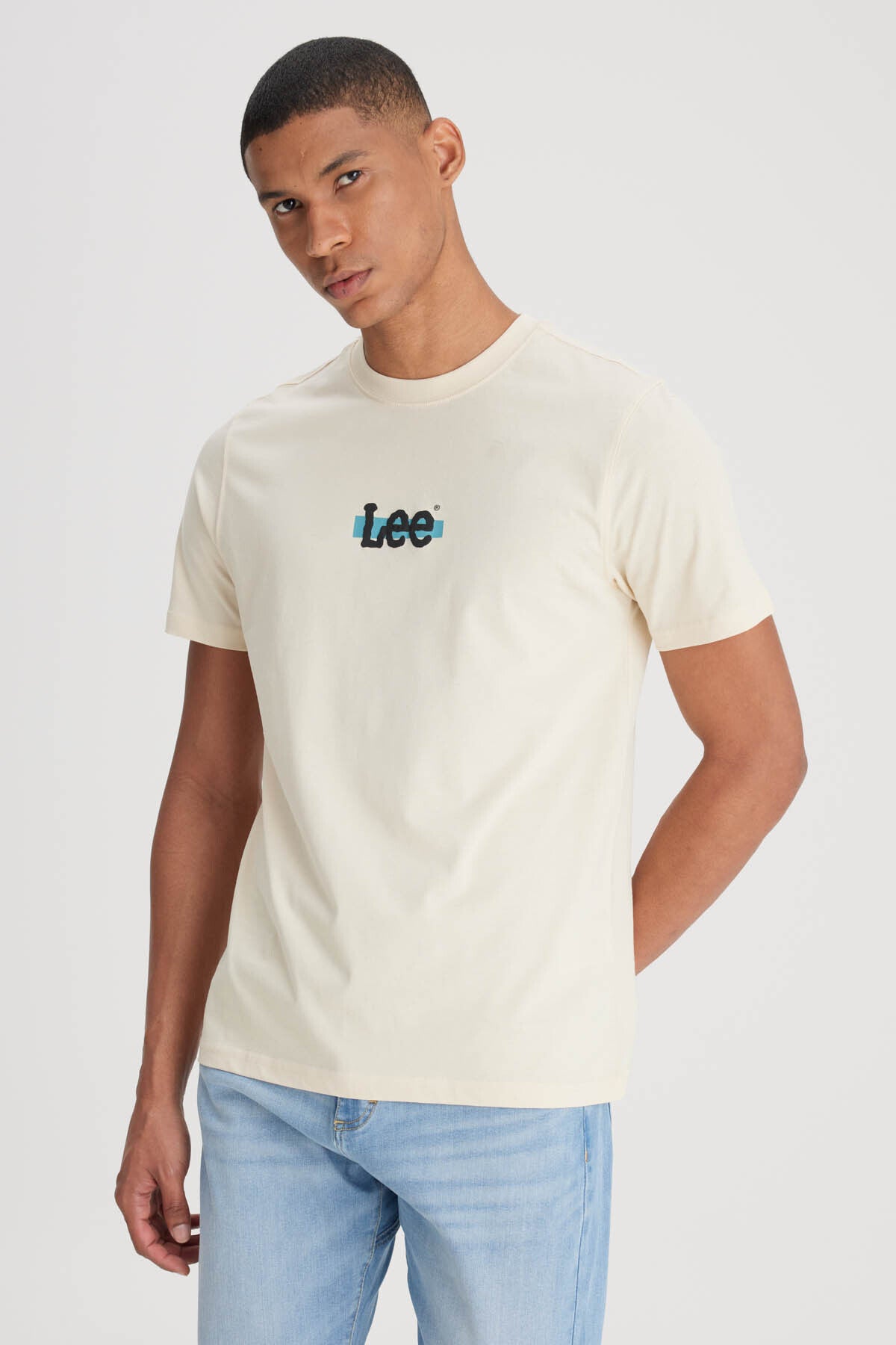 Lee Minimalist Kısa Kol Yuvarlak Yaka Erkek T-Shirt - Günlük Kombinleriniz İçin Main image