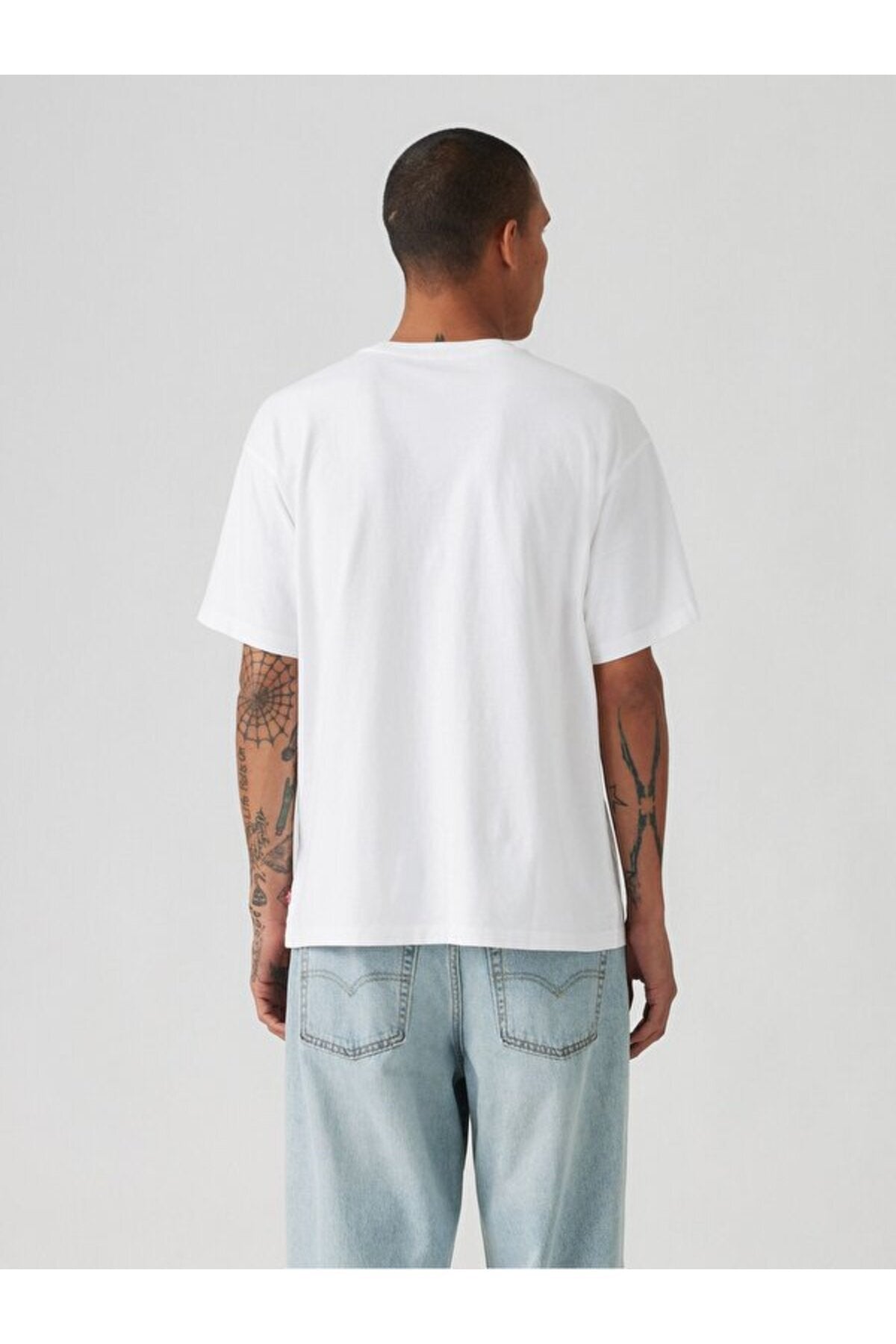 Levi's Oversize Minimalist Erkek T-Shirt - Günlük Stil Secondary image