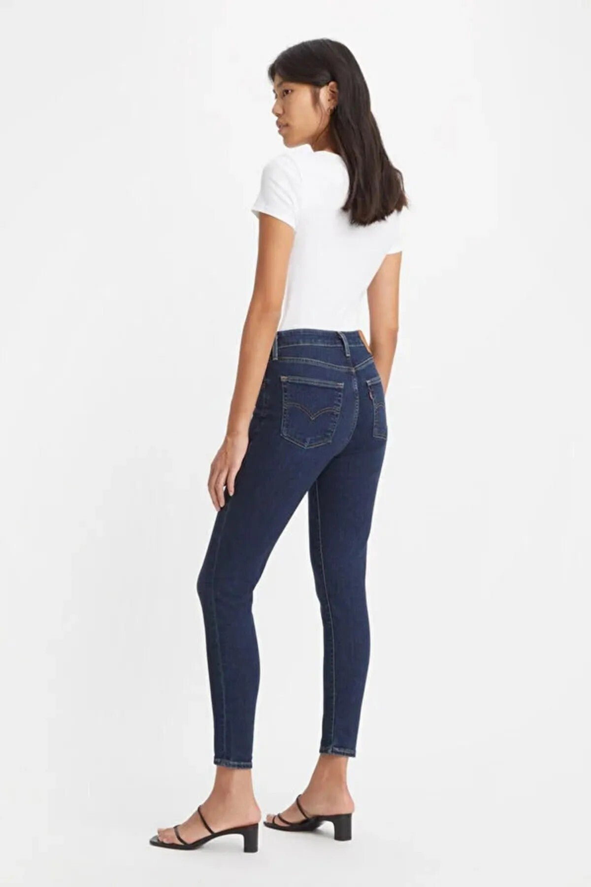 Levi's Yüksek Bel Dar Paça Minimalist Kadın Jean - Günlük Stil