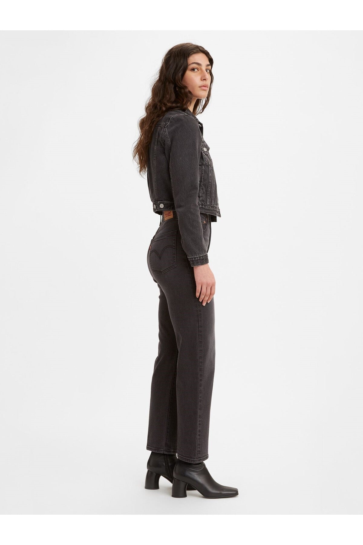 Levi's Yüksek Bel Straight Kadın Kot Pantolon - Minimalist Günlük Stil