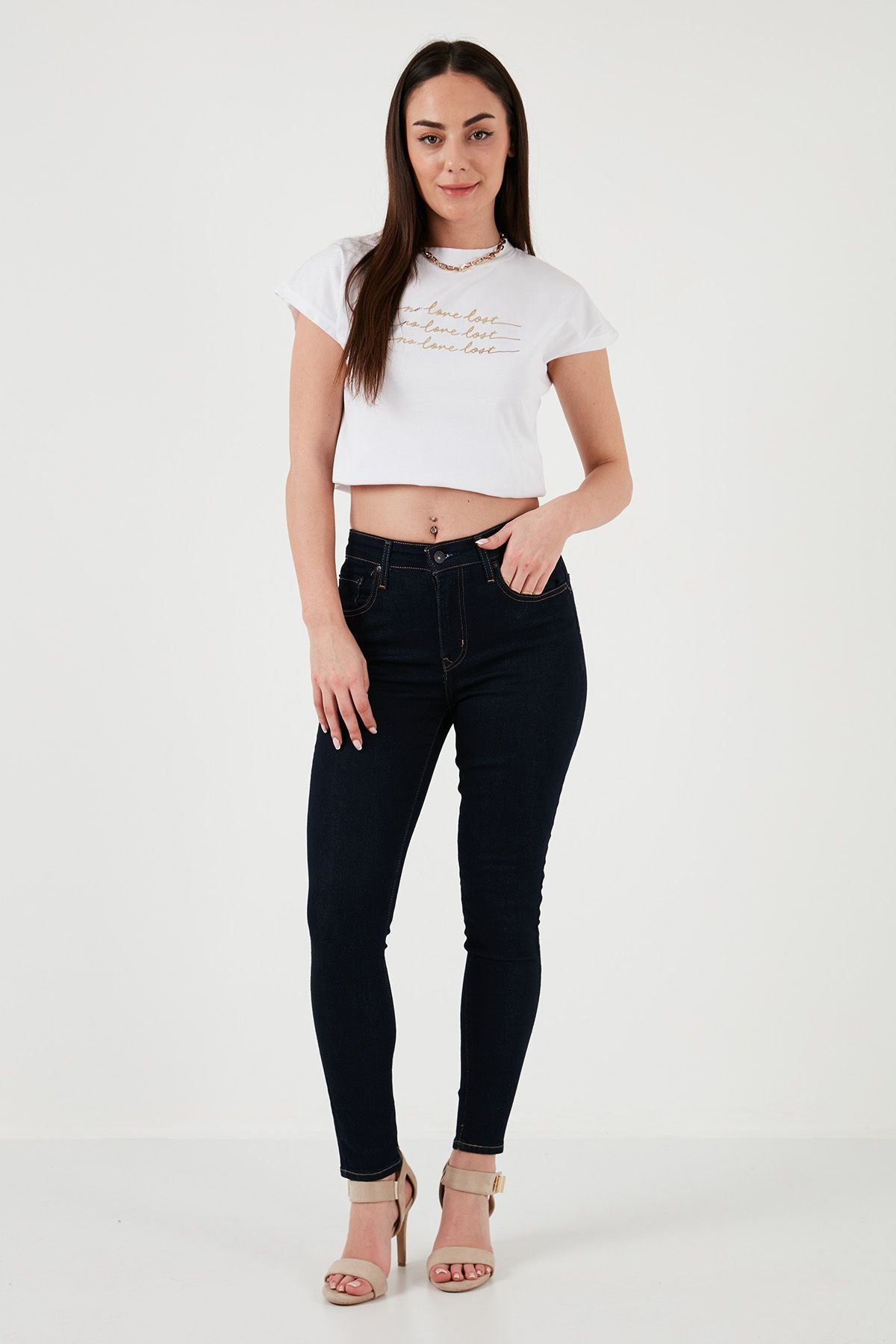 Levis Kadın Yüksek Bel Slim Fit Dar Paça Bilek Boy Denim Kot Pantolon