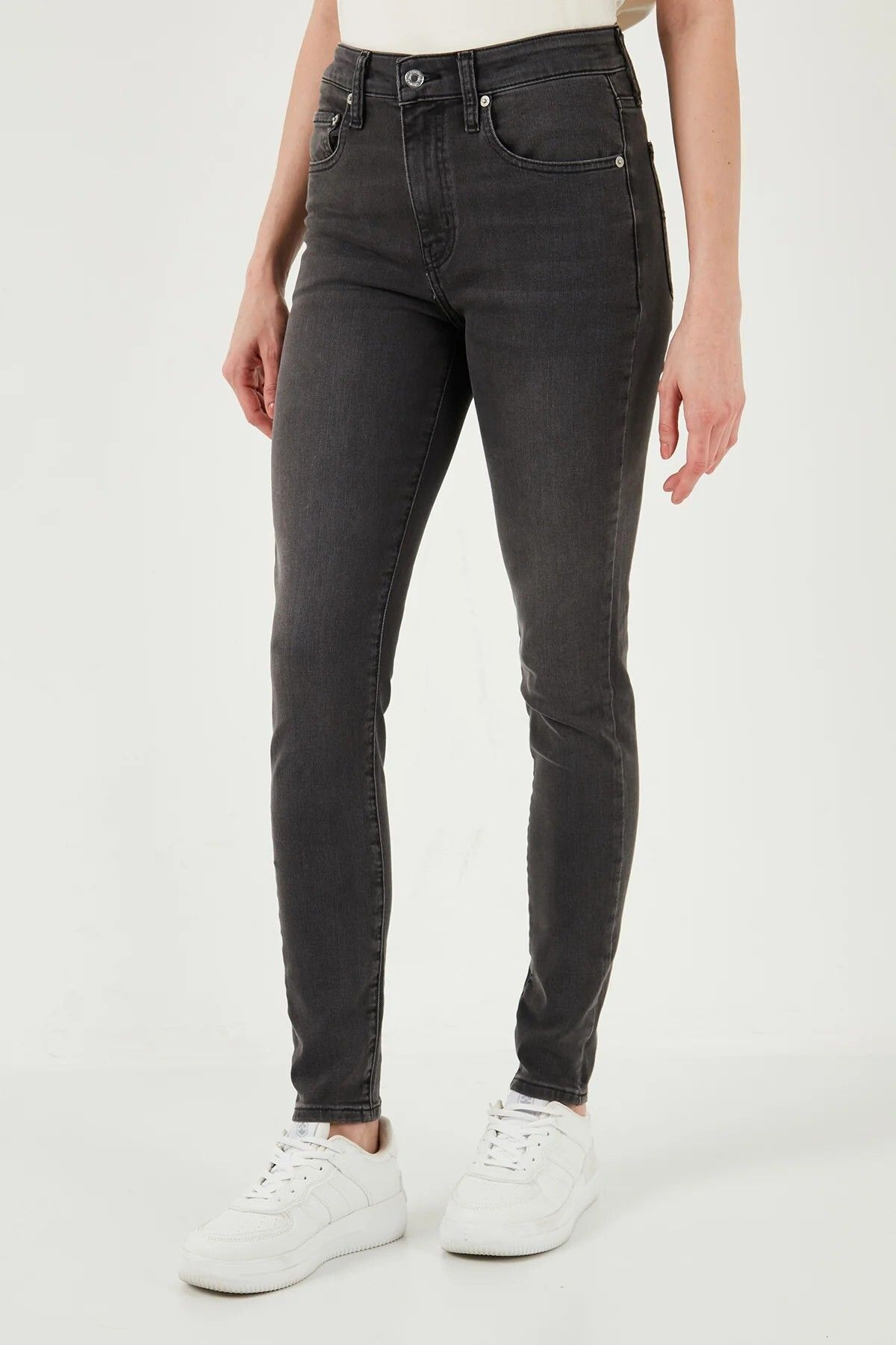 Levi's Minimalist Slim Fit Yüksek Bel Kadın Jean - Günlük Şıklık