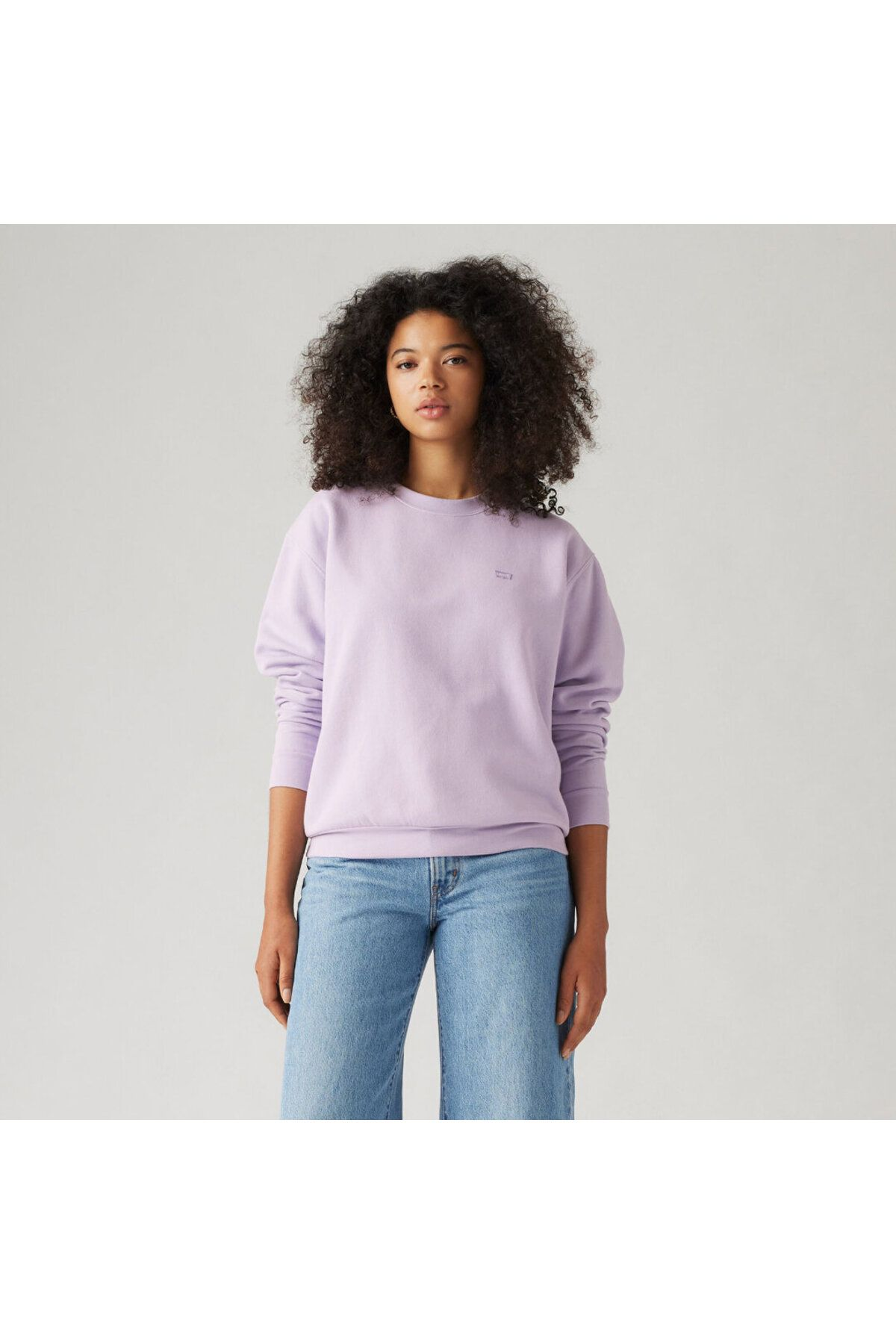 Levi's Oversized Yuvarlak Yaka Uzun Kol Kadın Sweatshirt - Minimalist Tarz Main image