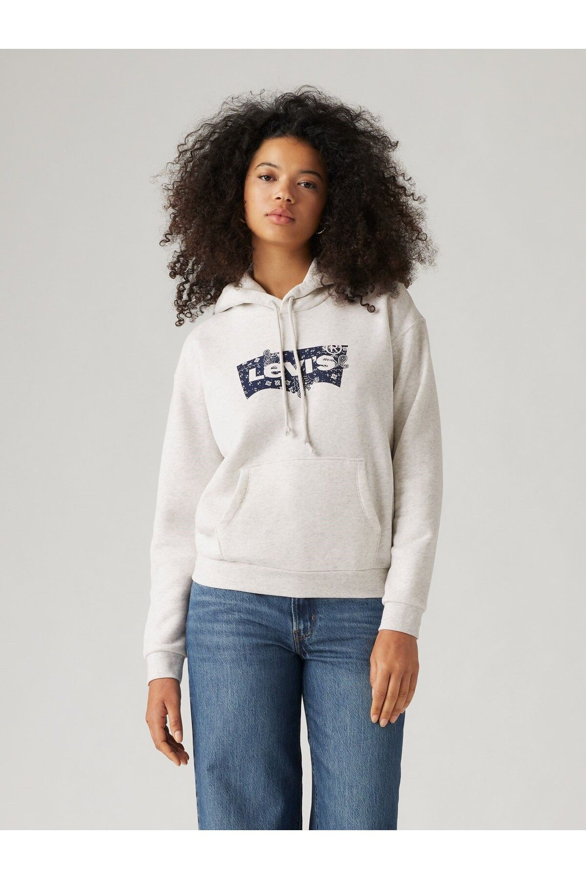 Levi's Kadın Oversize Kapüşonlu Sweatshirt - Rahat ve Şık Günlük Kombinler Main image
