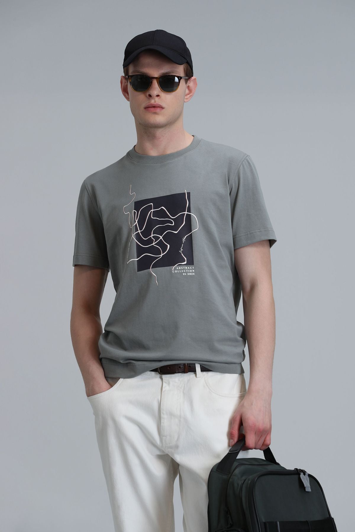 Lufian Minimalist Desenli Regular Fit Kısa Kol Erkek T-Shirt
