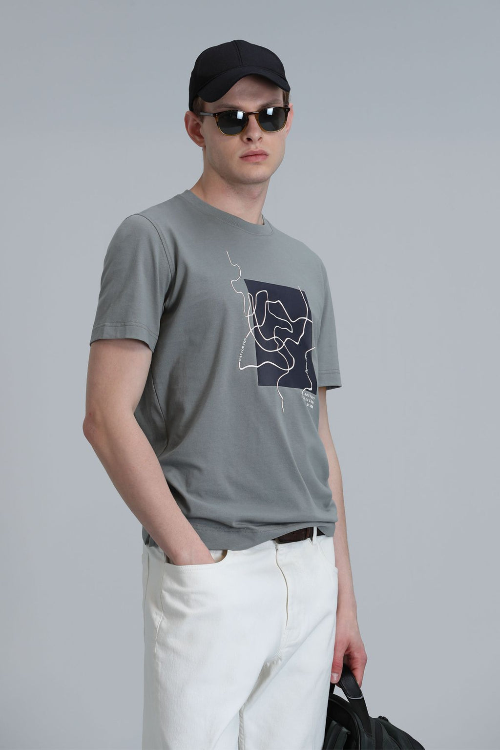 Lufian Minimalist Desenli Regular Fit Kısa Kol Erkek T-Shirt