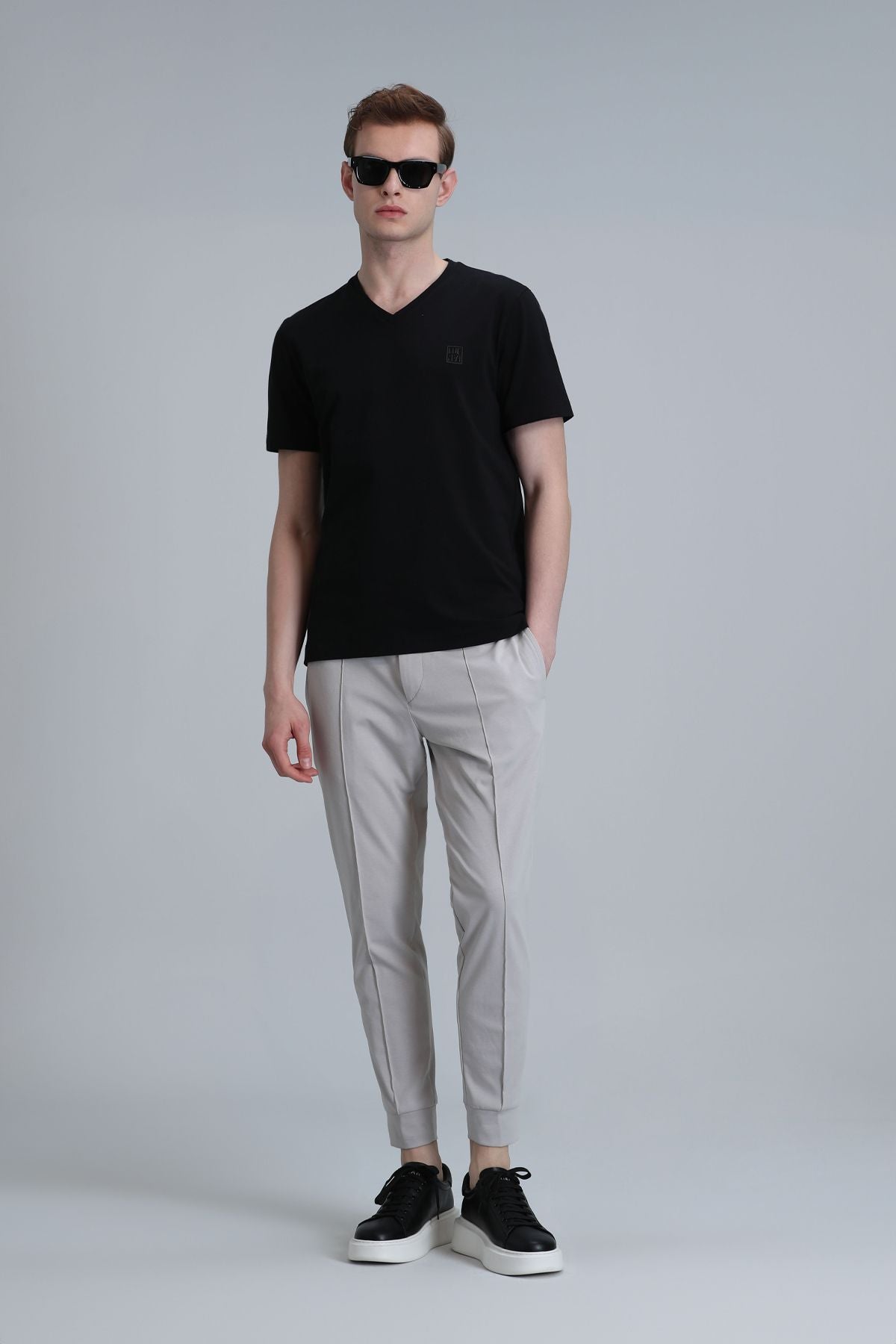 Lufian Minimalist V Yaka Kısa Kol Erkek T-Shirt - Günlük Stil