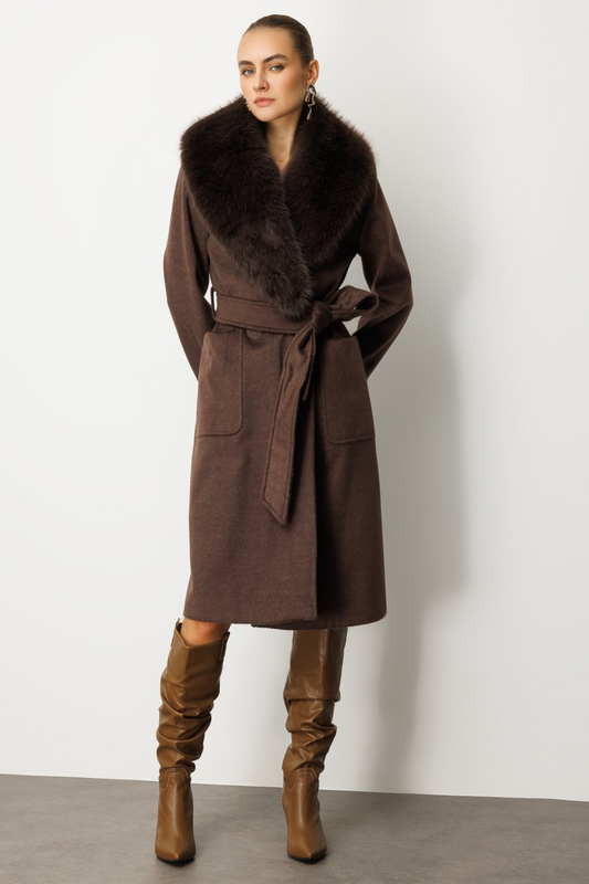 Ekol Yakası Kürklü Torba Cepli Kaban