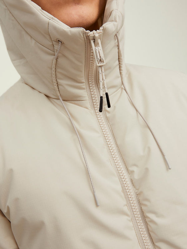 Jack&Jones Erkek Oversize Kapüşonlu Uzun Kışlık Mont - Sıcak ve Şık