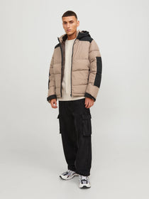 Jack&Jones Minimalist Oversize Kapüşonlu Erkek Kışlık Mont