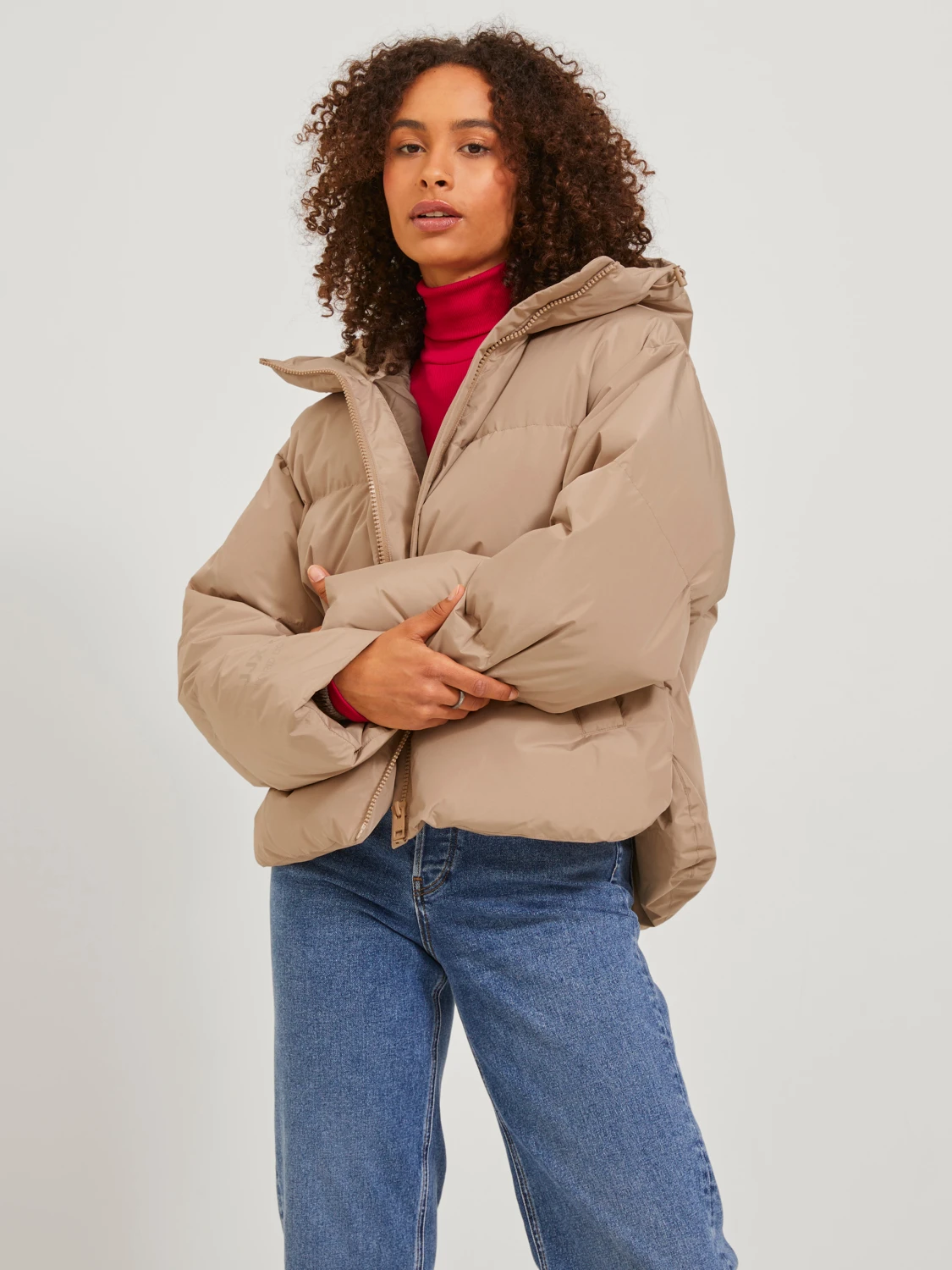 Jack&Jones JJXX Oversize Kapüşonlu Midi Kışlık Kadın Mont - Rahat ve Şık Main image