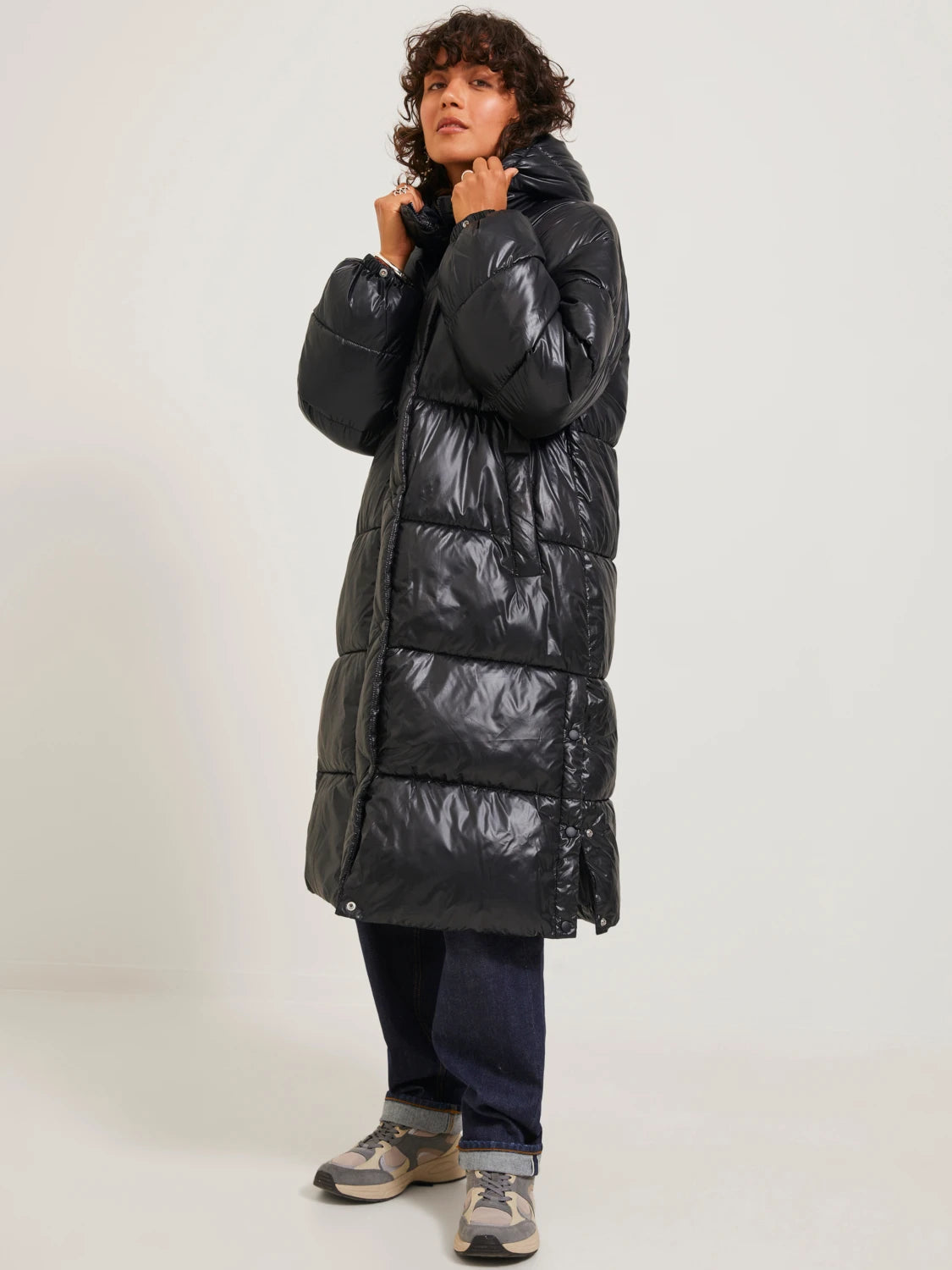 Jack&Jones JJXX Oversize Kapüşonlu Midi Şişme Mont - Kışlık