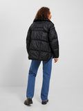 Jack&Jones JJXX Oversize Kapüşonlu Şişme Mont - Kışlık Sıcaklık ve Şıklık