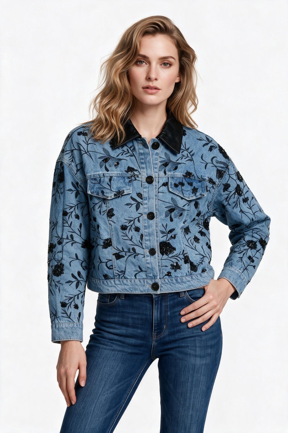 On Kadın İşlemeli Deri Yakalı Jean Ceket Crop Mont