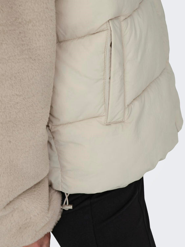 Only Kadın Peluş Crop Mont - Kışlık Sıcaklık & Şıklık