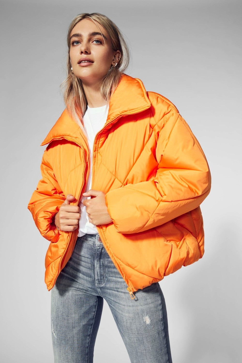Only Oversize Kapüşonlu Şişme Mont - Minimalist Günlük Tarz Main image
