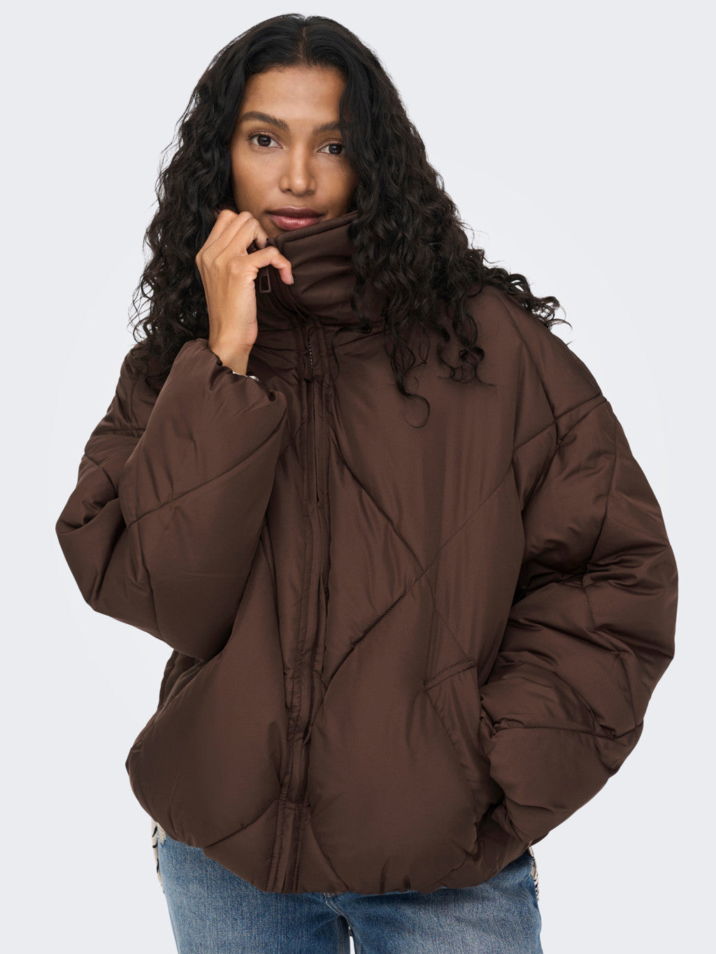 Only Oversize Kapüşonlu Şişme Mont - Minimalist Günlük Tarz