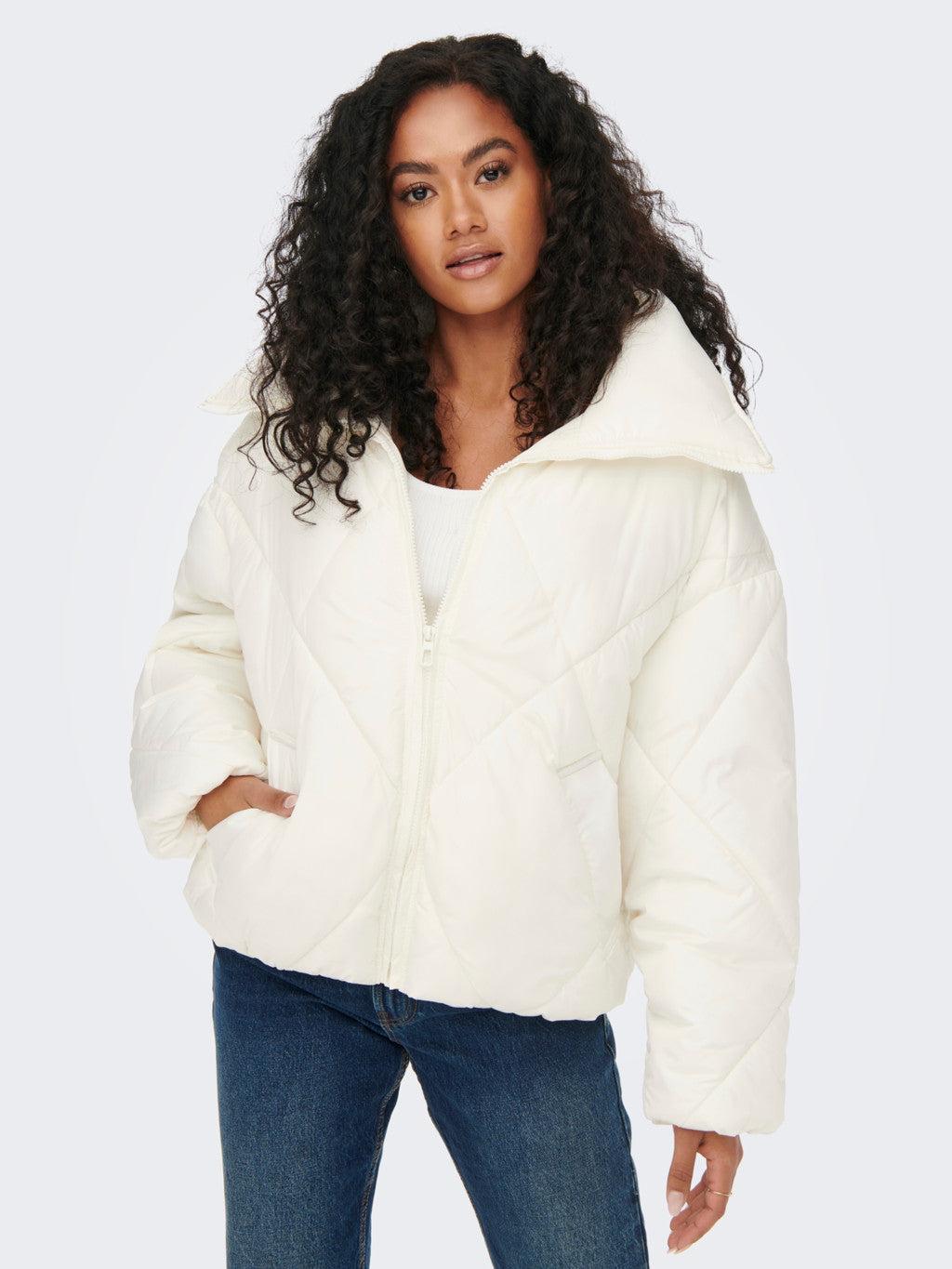 Only Oversize Kapüşonlu Şişme Mont - Minimalist Günlük Tarz