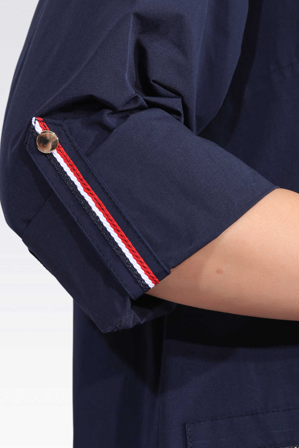Tolga Saraçoğlu Kadın Oversize 3/4 Kol Minimalist Mont