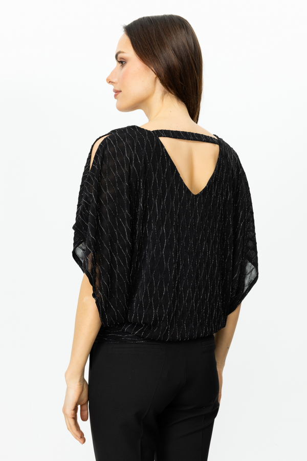 On Kadın V Yaka Oversize Minimalist Bluz - Şifon Kumaş