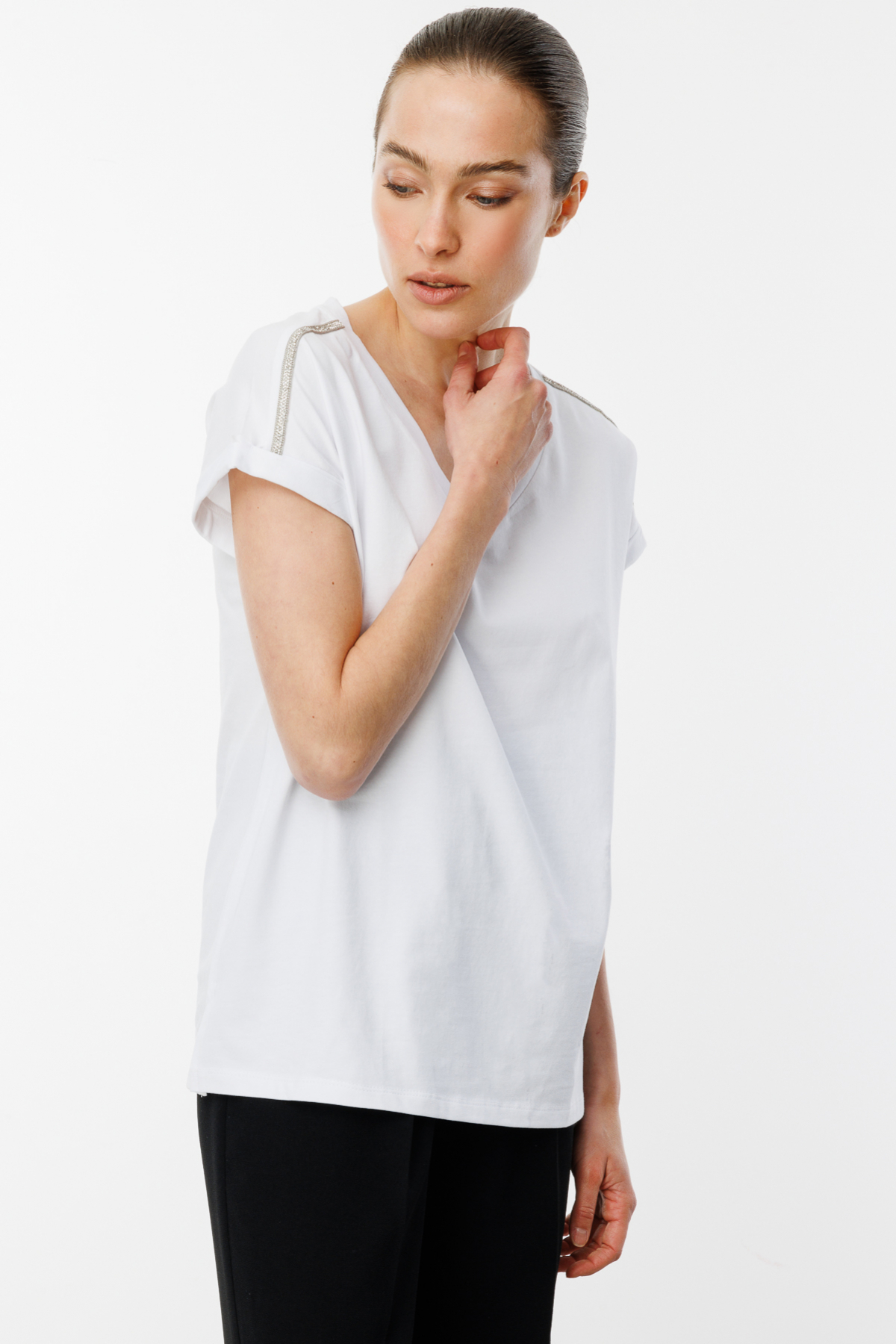 On Minimalist V Yaka Oversize Kadın Bluz - Rahat ve Şık