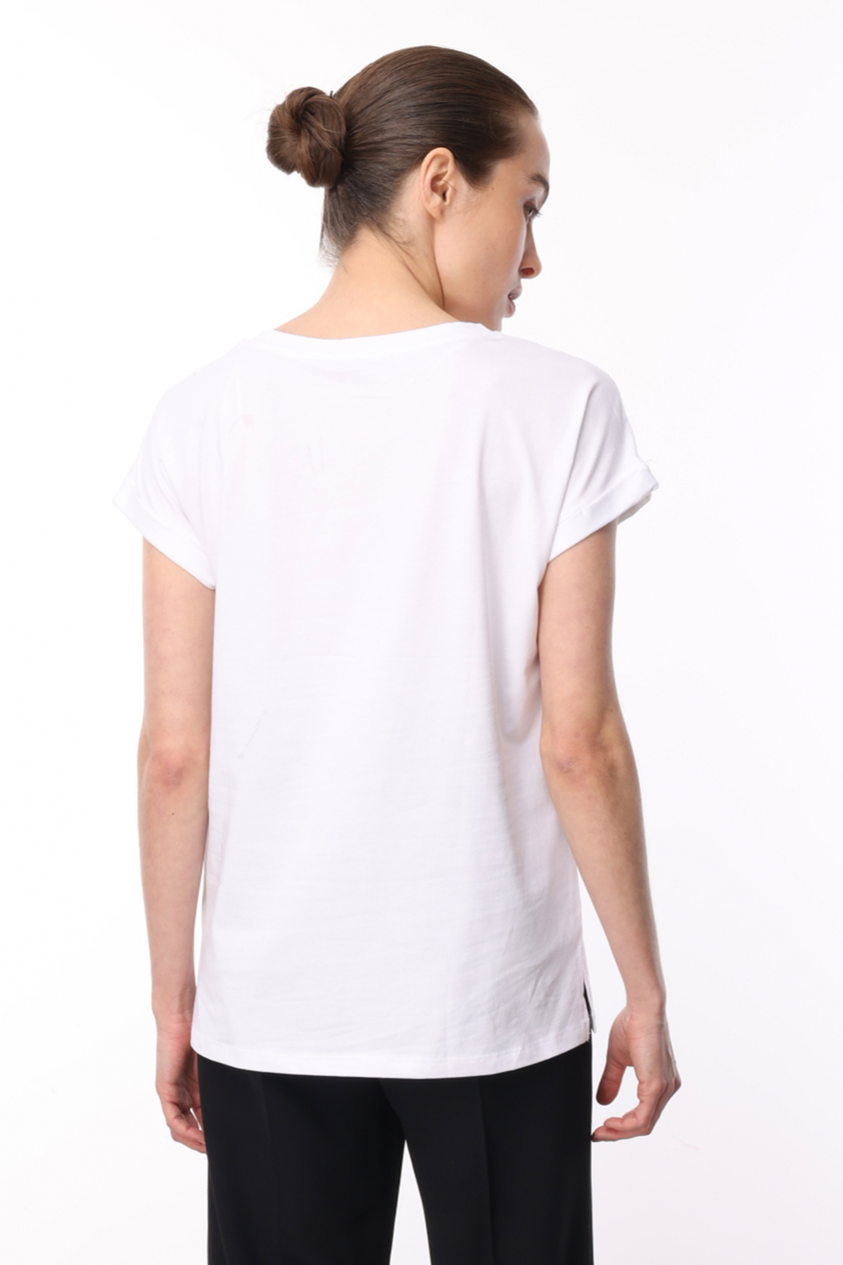 On Minimalist V Yaka Oversize Kadın Bluz - Rahat ve Şık
