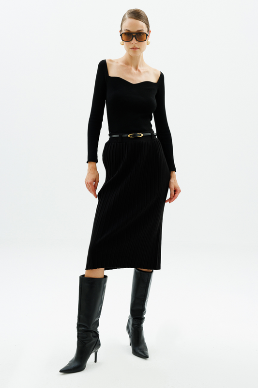 Ten Women's Skirts 24KON45202