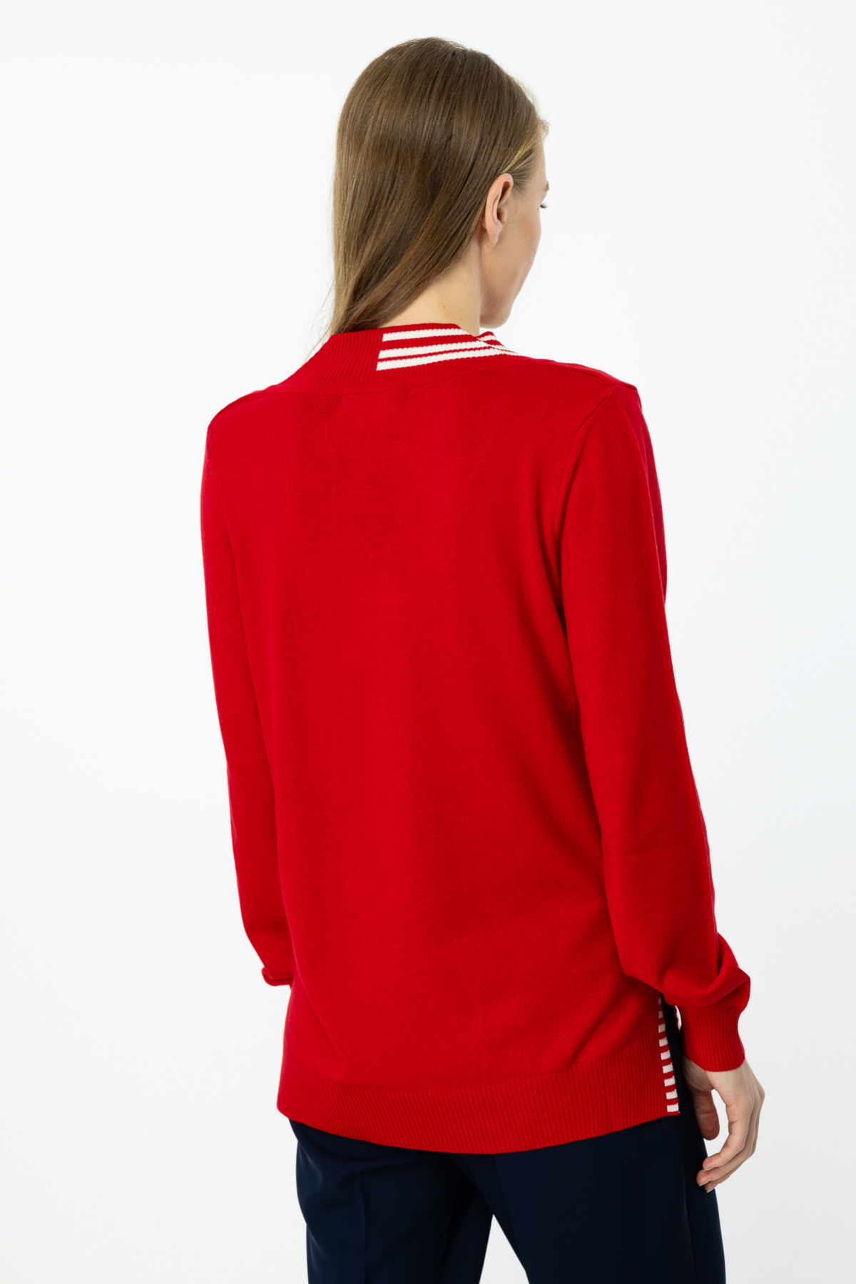 On Kadın V Yaka Uzun Kol Minimalist Kazak - Günlük Casual