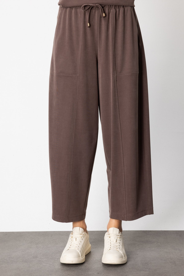 On Kadın Oversize Midi Pantolon - Rahat ve Şık Günlük Kombin