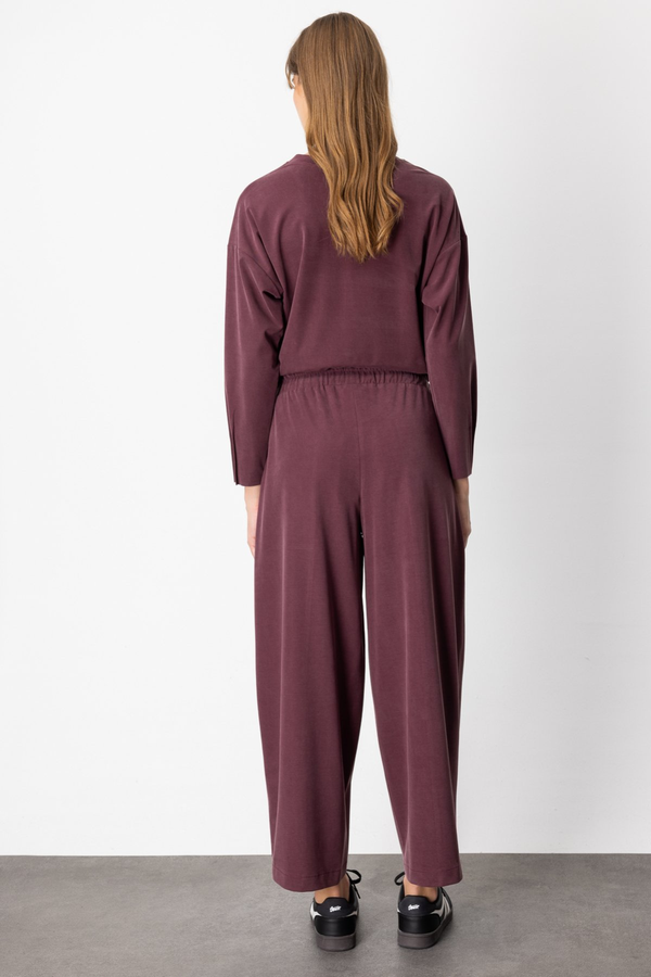 On Kadın Oversize Midi Pantolon - Rahat ve Şık Günlük Kombin