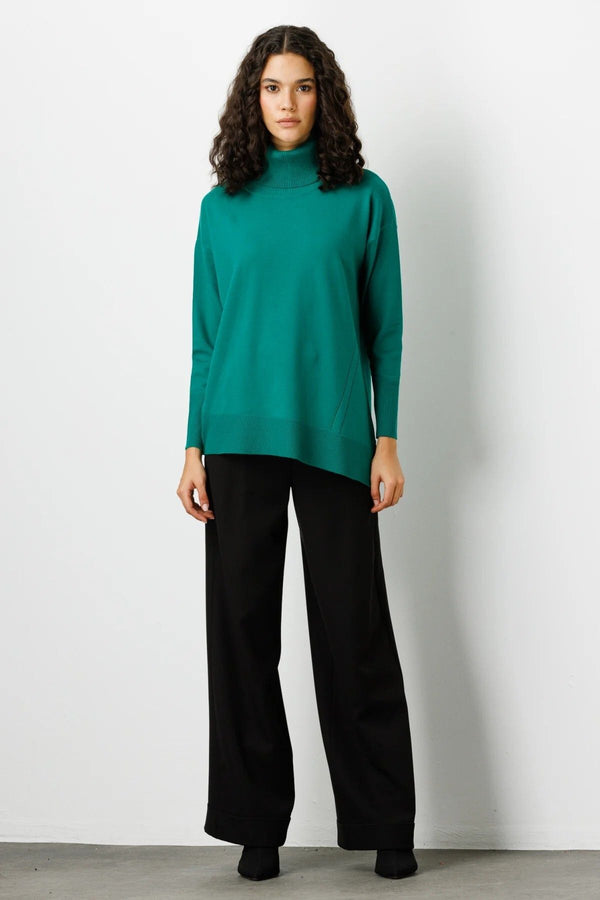 On Oversize Boğazlı Triko Kazak - Minimalist Kadın