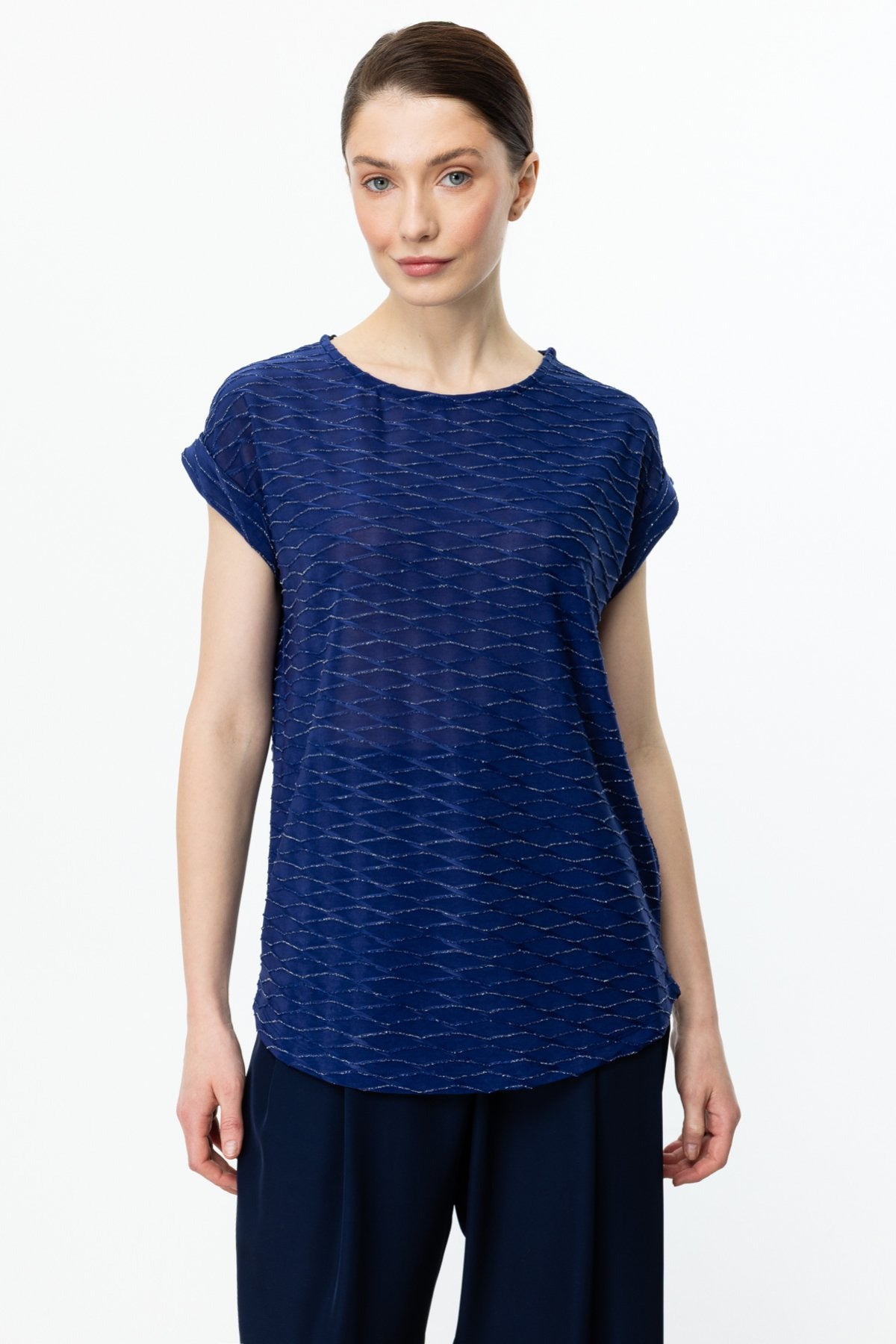 On Minimalist Oversize Kadın Bluz - Yuvarlak Yaka Kısa Kol Main image