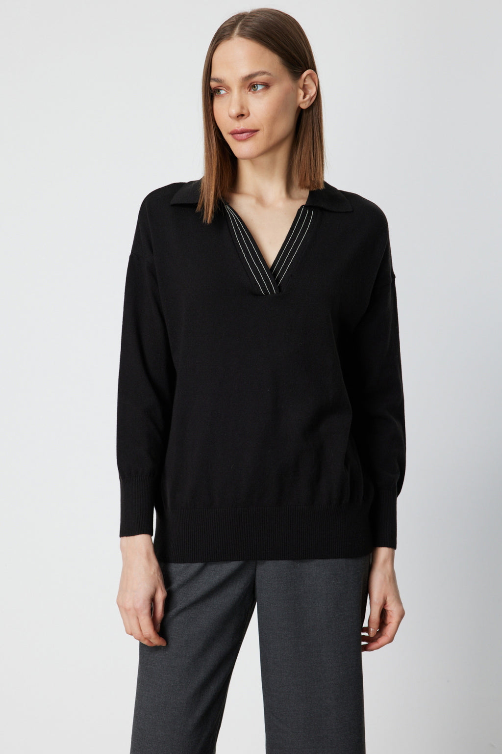 On Polo Yaka Zincir Detaylı Triko Kazak