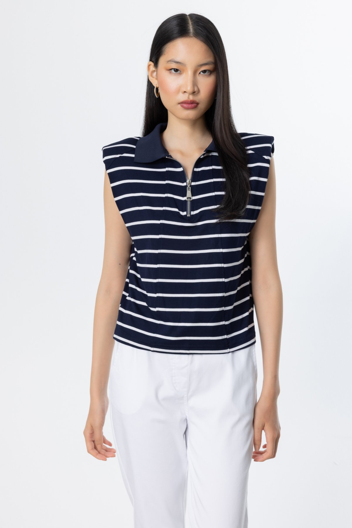 On Minimalist Çizgili Polo Yaka Kolsuz Crop Bluz - Yazlık Günlük Kombin Secondary image