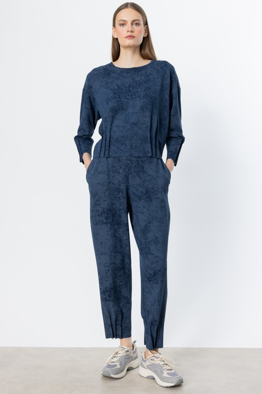 Ten-Leg Pleated Batik Patterned Trousers