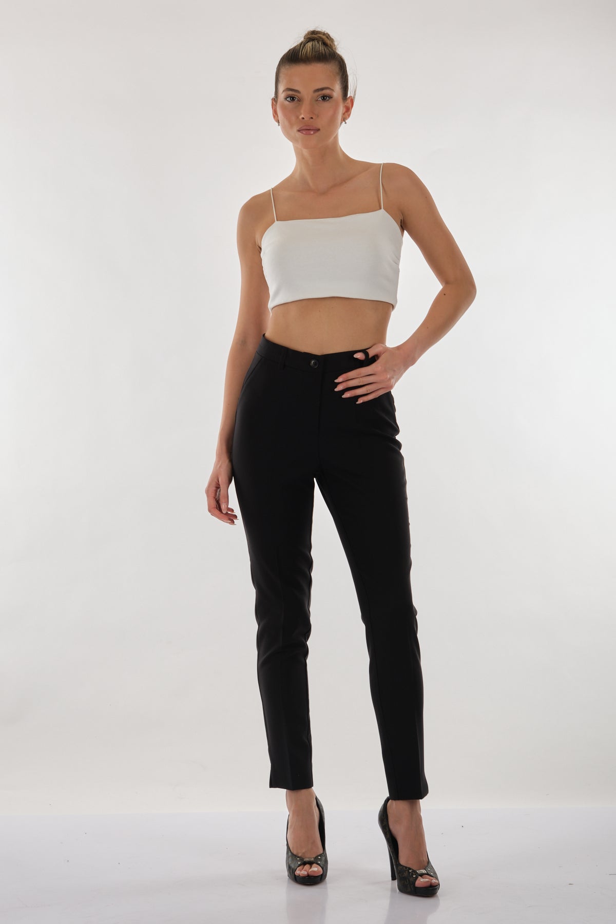 Seleste Minimalist Yüksek Bel Dar Paça Kadın Pantolon - Günlük & İş