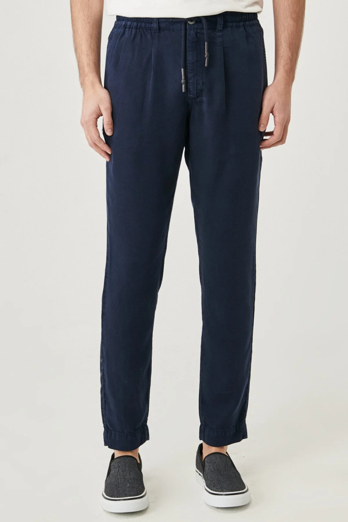 Regular Fit Normal Kesim Bağcık Detaylı Chino Pantolon Wrangler Secondary image