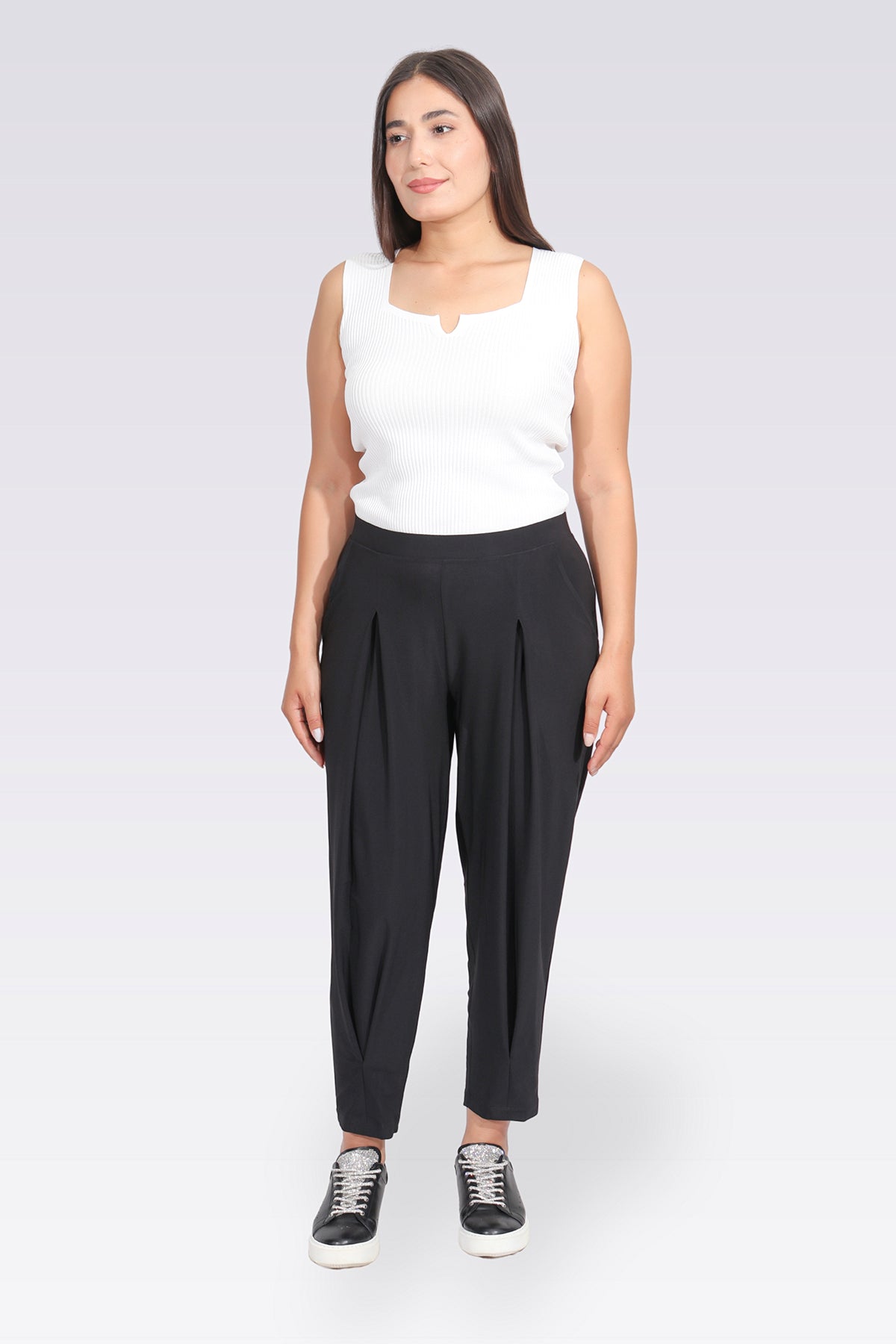 PİLE DETAYLI RAHAT KESİM BELİ LASTİKLİ ÖRME PANTOLON Main image